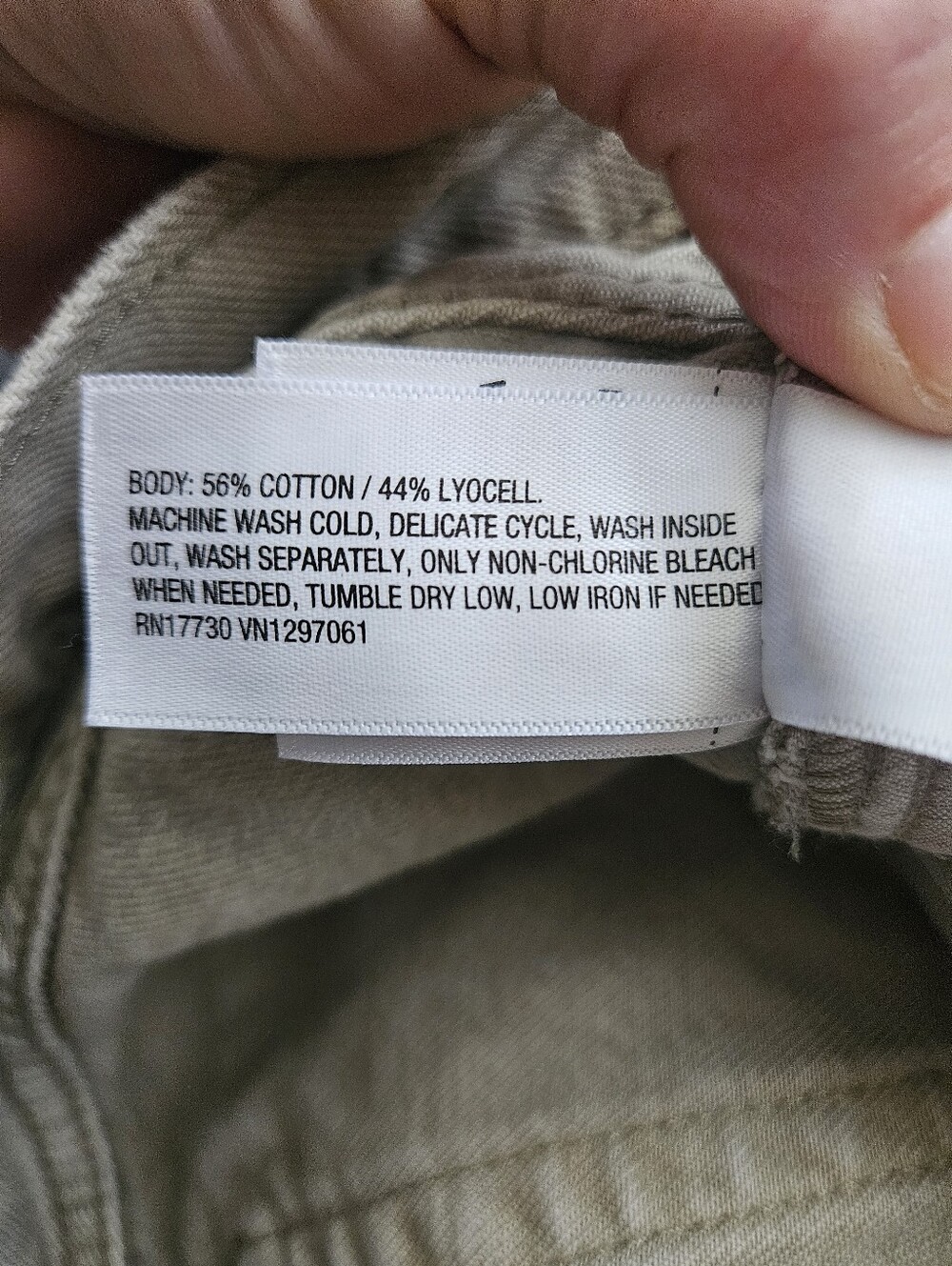 Universal Thread Gray Leopard Jeans - Picture 4 of 4